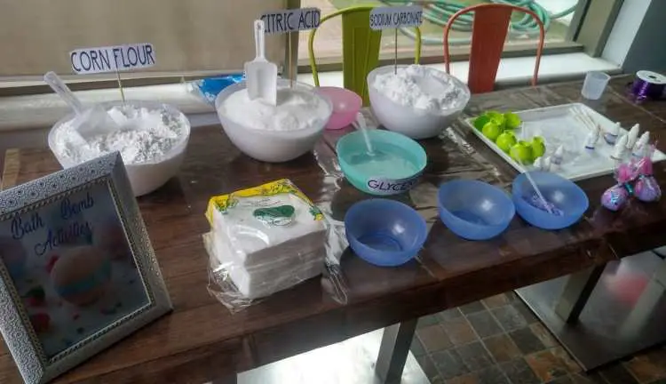 bath bomb science experiment activity, making bath bombs activity, bath bomb making for events, science activities, birthday party bath bombs, corporate event bath bombs, wedding event bath bombs, school event bath bombs, carnival bath bombs, Gurgaon bath bomb activities