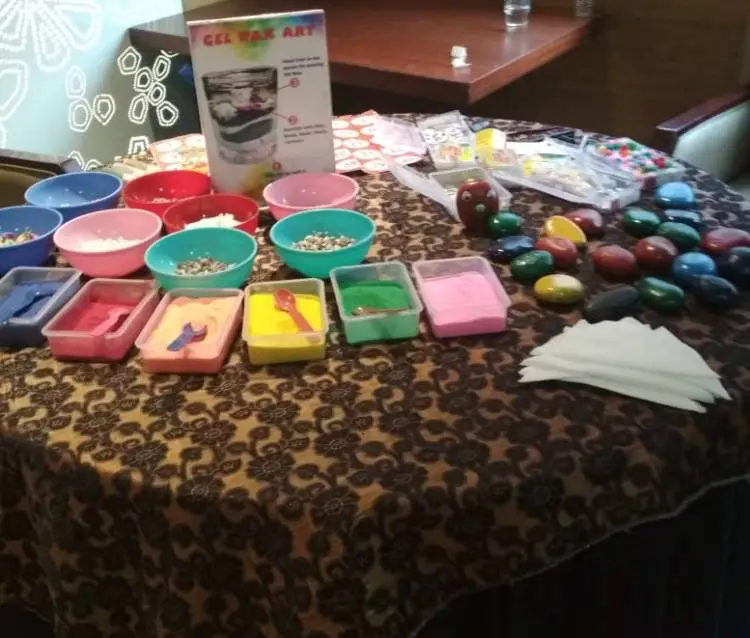 Gel Candle Making entertainment service for events in Gurgaon