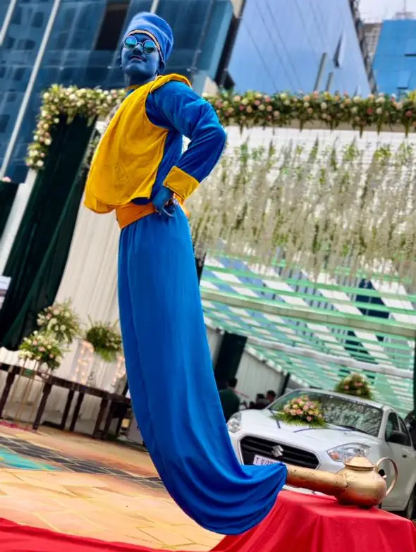 🪄 Levitating Statue Artist & Street Performer for Events in Mumbai | Page One Memories