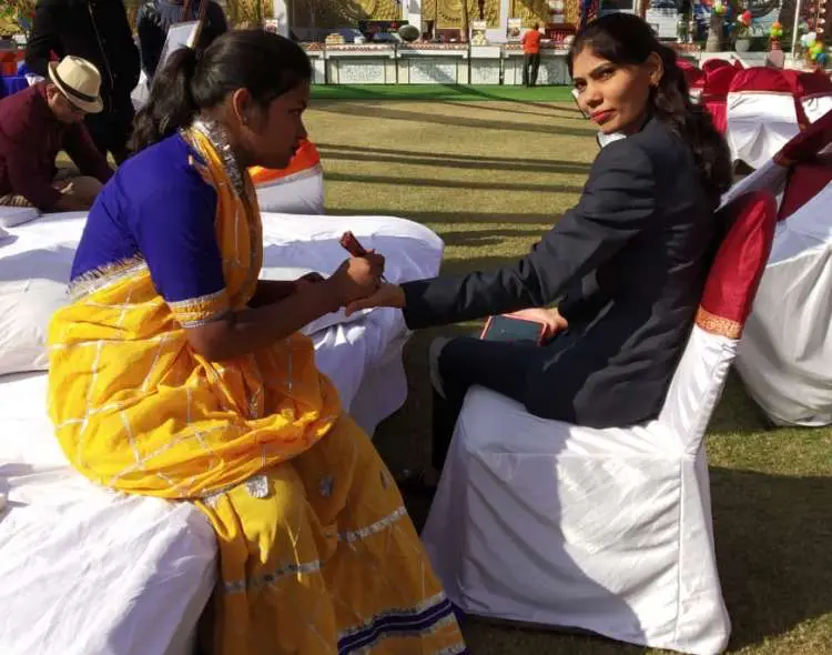 Mehndi Artist entertainment service for events in Gurgaon