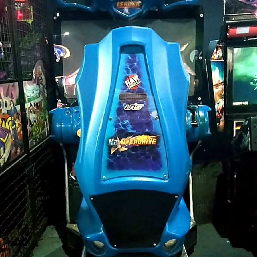 Overdrive car race arcade game Overdrive car race arcade game