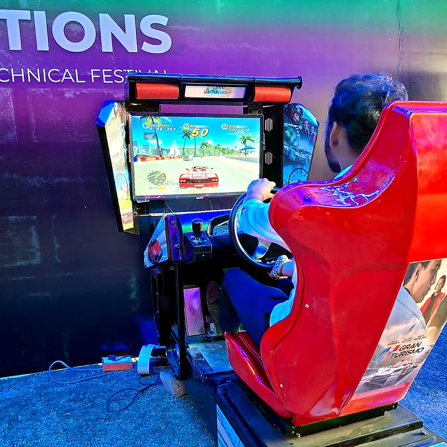 Car race simulator game Car race simulator game