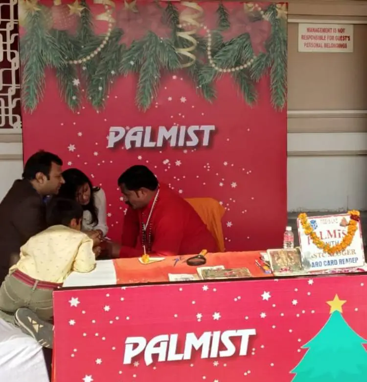Palm Reader at Event