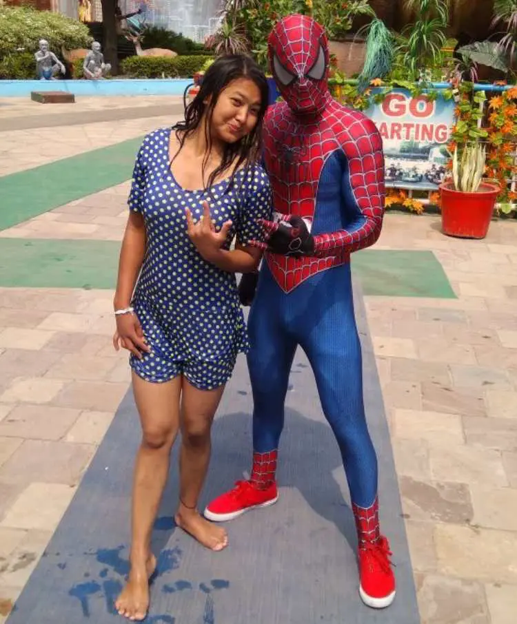 Book live characters like Mickey, Marvel superheroes & teddy mascots for birthdays, weddings & corporate events in Gurgaon.