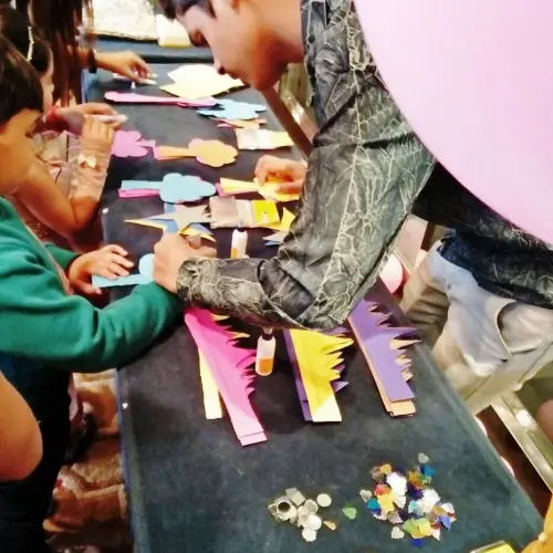 Carnival Artist, Event Entertainment, Live Performers Gurgaon