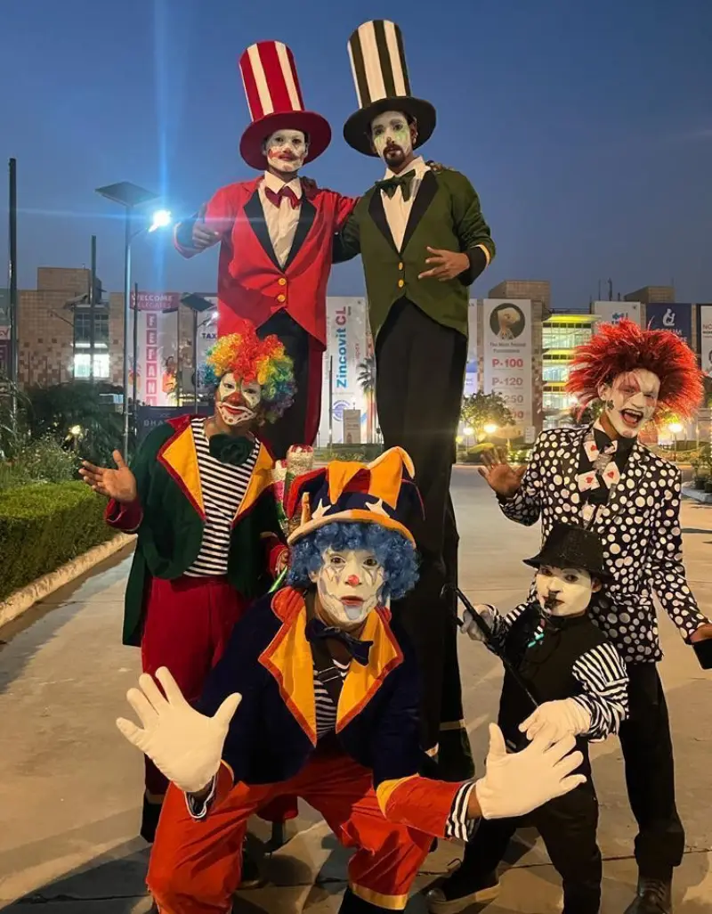 book carnival artist in gurgaon