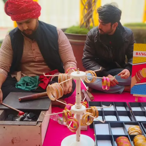 Carnival Artist, Event Entertainment, Live Performers Gurgaon