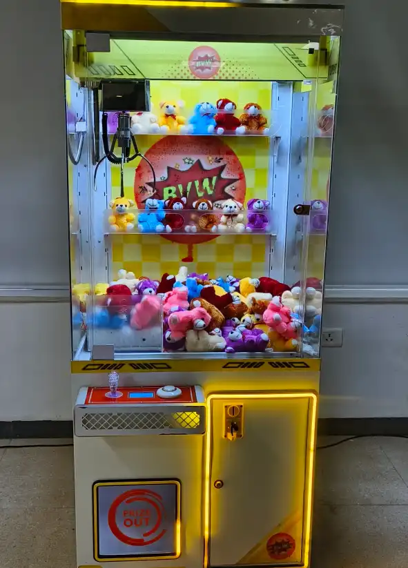 toy claw machine, toy claw arcade machine