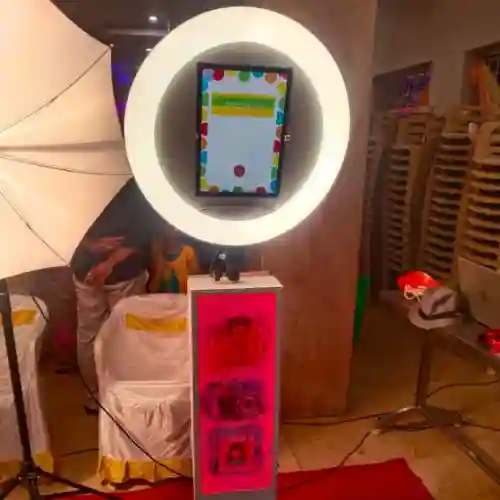 Digital Photo Booth, selfie booth rental, photobooth for events